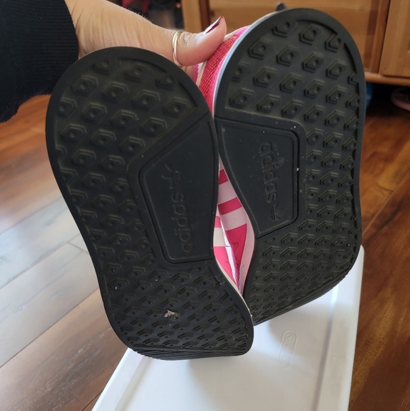 Adidas - Picture 5 of 6